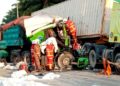 LORI yang membawa muatan berlebihan, dipandu oleh pemandu yang keletihan atau tidak berlesen serta gagal melalui pemeriksaan berkala, menjadi bom jangka yang menunggu masa untuk 'meletup' di jalan raya.