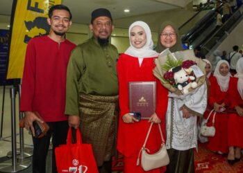 PENDEKATAN berasaskan keluarga perlu terus diperkuat dan diberi keutamaan dalam semua aspek dasar mahupun pembangunan negara.