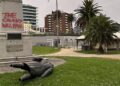 TUGU peringatan Kapten James Cook kerap menjadi sasaran vandalisme di bandar Melbourne.-AGENSI