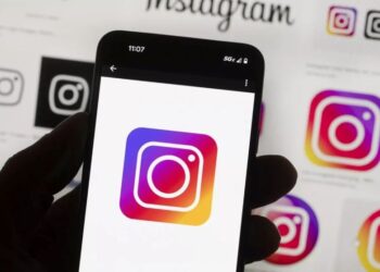 SEBANYAK 27 peratus cadangan akaun Instagram yang dipaparkan kepada pemangsa melibatkan pengguna bawah umur.- GAMBAR HIASAN