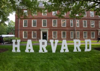 KAMPUS Universiti Harvard di Boston, Massachusetts. –  AFP