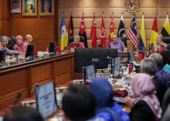 USAHA menangani kos sara hidup dizahirkan melalui Mesyuarat Majlis Tindakan Sara Hidup Negara (NACCOL) Bil.1/2025 yang dipengerusikan oleh Perdana Menteri, Datuk Seri Anwar Ibrahim selepas pertemuan bersama warga Jabatan Perdana Menteri (JPM) pagi tadi. FACEBOOK AHMAD ZAHID HAMIDI