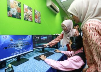 EKOSISTEM yang mesra guru perlu diwujudkan supaya golongan pendidik  boleh memberi perhatian sepenuhnya kepada agenda pemerkasaan generasi masa hadapan negara.