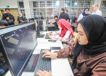 AKIBAT kebergantungan yang melampau kepada teknologi AI, para pelajar tidak akan dapat mengasah kemahiran dan belajar apa yang sepatutnya kita pelajari daripada tugasan yang diberi.