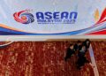SUASANA sekitar lokasi Sidang Kemuncak ASEAN di Pusat Konvensyen Kuala Lumpur, semalam.