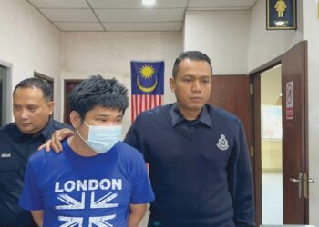 OOI Ching Leng tiba di Mahkamah Majistret Butterworth, Pulau Pinang semalam.