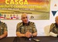 BAHARI Abdullah (tengah) mengadakan sidang akhbar di Kelab Golf A'Famosa Resort, Alor Gajah, Melaka, baru-baru ini. - UTUSAN/AMRAN MULUP