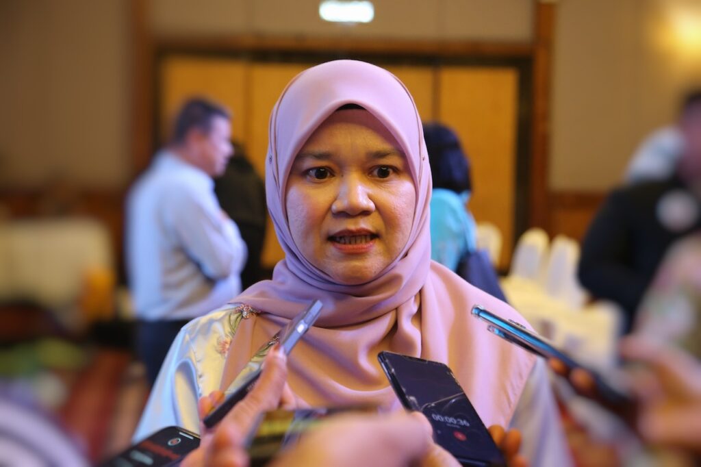 Tiada keperluan untuk berdebat – Fadhlina
