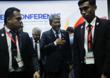 KUALA LUMPUR 25 Mei 2025 - Menteri Luar Negeri, Datuk Seri Mohamad Hasan pada sidang akhbar selepas Mesyuarat Menteri Luar Asean sempena Sidang Kemuncak ASEAN ke-46 dan GCC, di Pusat Konvensyen Kuala Lumpur, di sini hari ini. Foto: SHIDDIEQIIN ZON