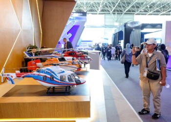 PAMERAN Helikopter Rusia Mi-171A3, Ansat dan Ka-32A11M Pemadam Kebakaran oleh Russian Helicopters sempena Pameran Antarabangsa Maritim dan Aeroangkasa Langkawi 2025 (LIMA'25) di Pusat Pameran Antarabangsa Mahsuri (MIEC) di sini semalam. GAMBAR: FARIZ RUSADIO
