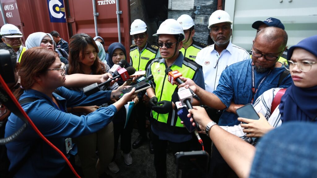 Lombong REE di hutan simpan masih dikaji – Nik Nazmi