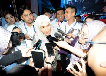 NURUL IZZAH Anwar ditemui media selepas diumumkan memenangi jawatan Timbalan Presiden PKR sempena Kongres Nasional Keadilan di Pusat Konvensyen Antarabangsa Persada Johor, Johor Bahru.
