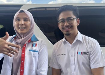 AHMAD Saifullah Razali bersama Nurul Izzah Anwar