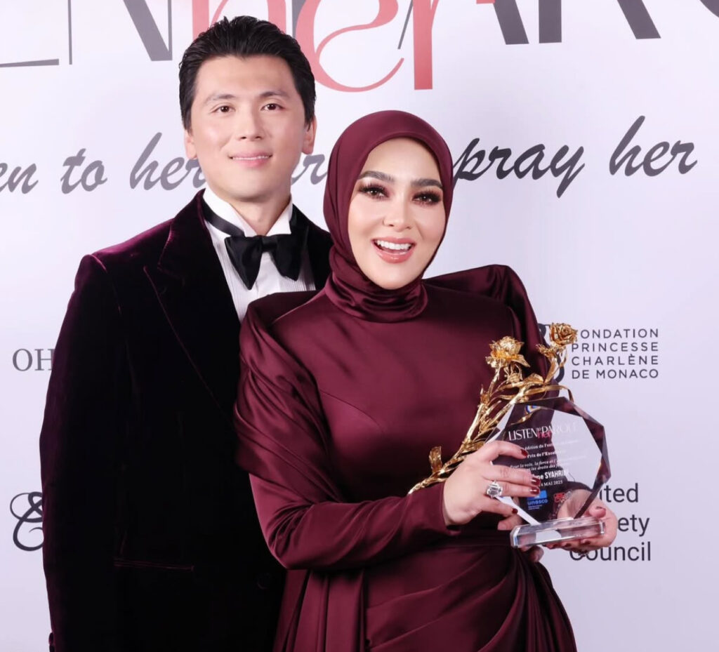 Terima anugerah UNESCO, suami anggap Syahrini wanita luar biasa