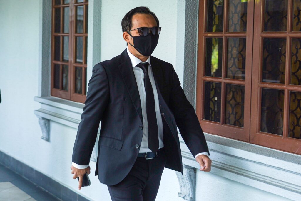 Dokumen sulit antara bukti kes sebar maklumat Petronas