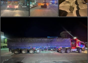 RAMPASAN beras seludup yang dilakukan oleh PGA selepas menahan sebuah sebuah lori di sebuah minyak dekat Taman Guchil Jaya, Kuala Krai, Kelantan-IHSAN PGA.
