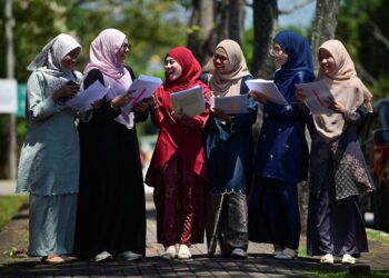KITA tidak boleh lagi berdiam diri apabila melihat normalisasi kegagalan SPM, yang kini dirayakan seperti satu kebebasan.