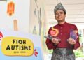 Nur Arif Jasmin menerima Ikon Anak Istimewa Selangor, baru-baru ini.