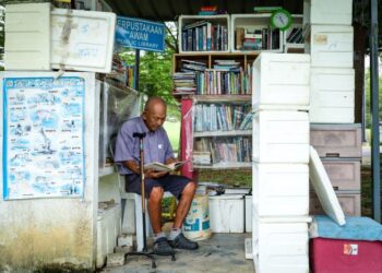 RATA-RATA jurnal dan buku kajian mengesahkan amalan membaca dan menulis merupakan senaman mental yang penting bagi orang dewasa dalam melawan demensia dan Alzheimer.