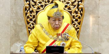 SULTAN SHARAFUDDIN IDRIS SHAH