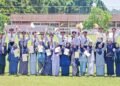 SEMUA pelajar harus diraikan tanpa mengira keputusan peperiksaan memandangkan mereka bertungkus-lumus melakukan yang terbaik.