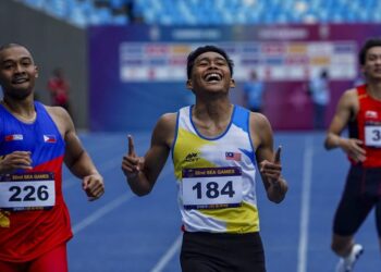 UMAR Osman (tengah) akan berlari dalam acara akhir 400 meter lelaki di Kejohanan Olahraga Asia (ATF), Gumi, Korea Selatan, hari ini. - UTUSAN/AMIR KHALID