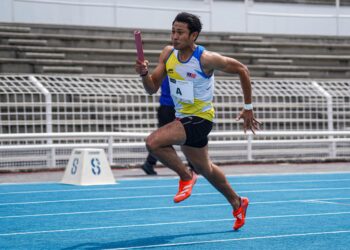 KHAIRUL Hafiz Jantan ketika beraksi pada acara akhir 4x100 meter (m) pada Kejohanan Olahraga Super Series Kuala Lumpur 2025 di Stadium Merdeka, hari ini. - UTUSAN/ISKANDAR ISHAK