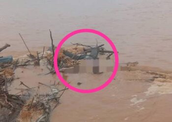 MAYAT Irruwan Rantau, 17 yang ditemukan di Sungai Paloh Rawa, Machang, Kelantan hari ini-IHSAN BOMBA