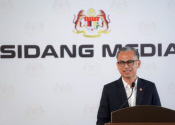 FAHMI FADZIL