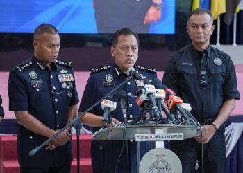 RUSDI Mohd Isa pada sidang akhbar di Kontinjen Kuala Lumpur di sini hari ini. - UTUSAN/SADDAM YUSOFF 
