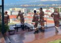 BEBERAPA anggota bomba dilihat sedang memantau keadaan dari atas sebuah bangunan di George Town susulan kejadian gempa bumi yang berlaku di Sumatera, Indonesia, hari ini.-GAMBAR/JBPM PULAU PINANG