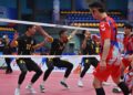 GELAGAT pasukan Malaysia meraikan mata yang diperoleh ketika menentang pasukan Korea pada peringkat separuh akhir acara kuadran dalam Kejohanan Sepak Takraw Piala Asia ASTAF 2025 di Stadium Titiwangsa di sini hari ini. UTUSAN/SYAKIR RADIN