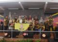 MOHAMAD Hasan bergambar dengan golongan belia pada Majlis Perasmian Sambutan Hari Belia Negara dan Jelajah Agenda Nasional Malaysia Sihat Peringkat Negeri Sembilan 2025 di Paroi, Seremban hari ini.-UTUSAN /NUR SHARIEZA ISMAIL