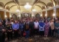 ANWAR Ibrahim bergambar bersama ketua-ketua pengarang media selepas Sesi Taklimat Perdana Menteri Bersama Ketua-ketua Pengarang Media Tempatan dan Antarabangsa di Kompleks Seri Perdana, Putrajaya.
- UTUSAN/FAISOL MUSTAFA