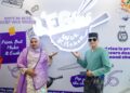 Rizwana (kiri) bersama Hael Husaini ketika majlis  perasmian  EG's Wok Kitchen baru-baru ini.