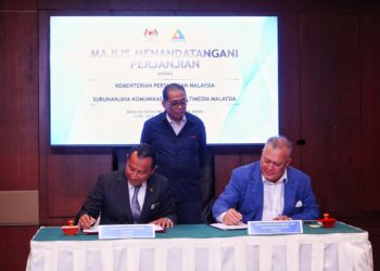 Kementerian Pertahanan (Mindef) dan Suruhanjaya Komunikasi dan Multimedia Malaysia (SKMM)  memeterai perjanjian pembangunan sistem radar pertahanan udara jarak jauh untuk kegunaan pihak Tentera Udara Diraja Malaysia (TUDM).