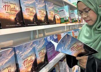 Buku terbaharu penulis, Sujud Sampai Mati yang menekankan kepentingan solat juga terdapat di Pesta Buku Antarabangsa Kuala Lumpur (PBAKL) 2025 di Pusat Dagangan Dunia Kuala Lumpur.