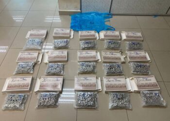 SEBAHAGIAN ganja yang dirampas hasil pemeriksaan yang dilakukan ke atas sebuah kereta di Banggol Kulim, Rantau Panjang, Kelantan semalam-IHSAN PGA