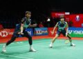 Aaron Tai-Kang Khai Xing tewas kepada beregu Denmark. Rasmus Kjaer-Frederik Sogaard 10-21, 26-24, 16-21 pada aksi pusingan kedua Malaysia Masters 2025, kelmarin. - UTUSAN/ISKANDAR ISHAK