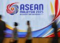 SUASANA sekitar Persidangan ASEAN-GCC 2025, di Pusat Konvensyen Kuala Lumpur, di sini hari ini. UTUSAN/SHIDDIEQIIN ZON