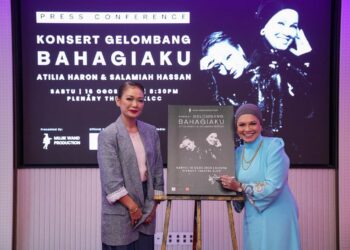Penyanyi, Atilia Haron dan ibunya, Salamiah Hassan dalam sidang akhbar Konsert Gelombang Bahagiaku di Pusat Konvensyen Kuala Lumpur. - UTUSAN/SADDAM YUSOFF