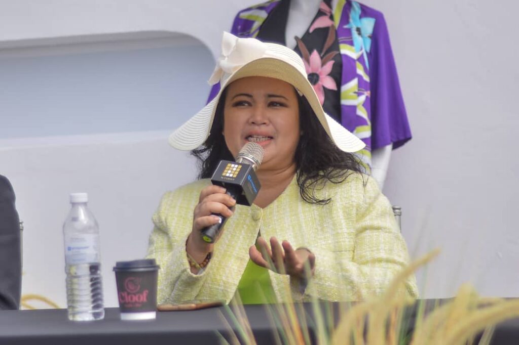 Perkasa batik tempatan ke pentas global