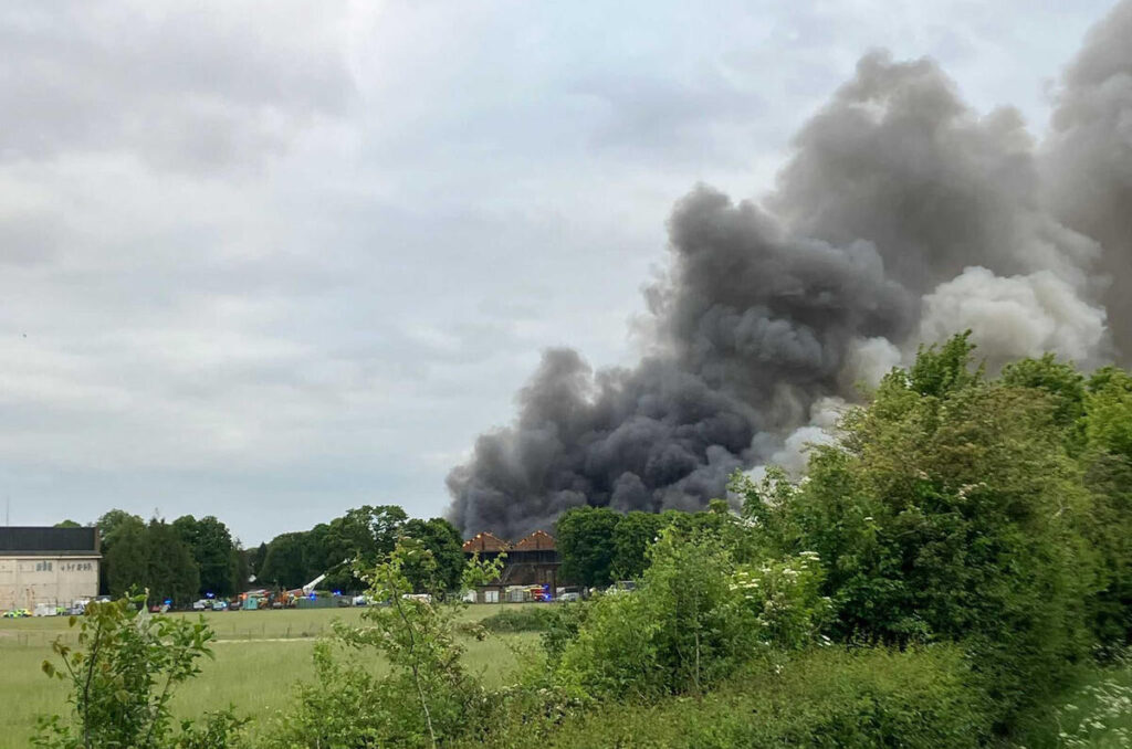 Tiga maut dalam kebakaran besar di bekas pangkalan tentera udara UK
