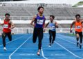 Atlet Johor, Danish Iftikhar Muhammad Roslee (dua dari kiri), menjuarai acara 200 meter lelaki akhir, pada Cahya Mata Super Series MA International Meet 2025, di Stadium Merdeka, di sini hari ini. UTUSAN/SHIDDIEQIIN ZON