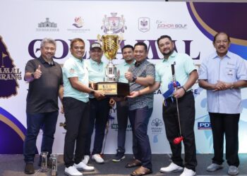 Pemenang pertandingan Golf Amal Pengerang 2025 di Desaru Coast, Johor Bahru.