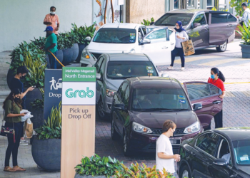RAMAI menjadi pemandu e-hailing untuk menambah pendapatan.