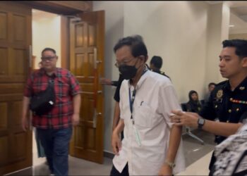  CHAN Kong San dihadapkan ke Mahkamah Sesyen Kuantan di Kuantan, Pahang.