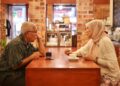 GAMBAR pertemuan bersama Hassan Abdul Karim yang dikongsi di Facebook Nurul Izzah Anwar.