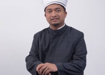 AHMAD FAUWAZ FADZIL
