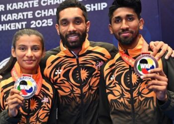 C. Shahmalarani dan K.S. Thevendran menang pingat perak dan gangsa pada Kejohanan Karate Asia 2025 di Tashkent, Uzbekistan, kelmarin. - IHSAN ASIAN KARATE FEDERATION